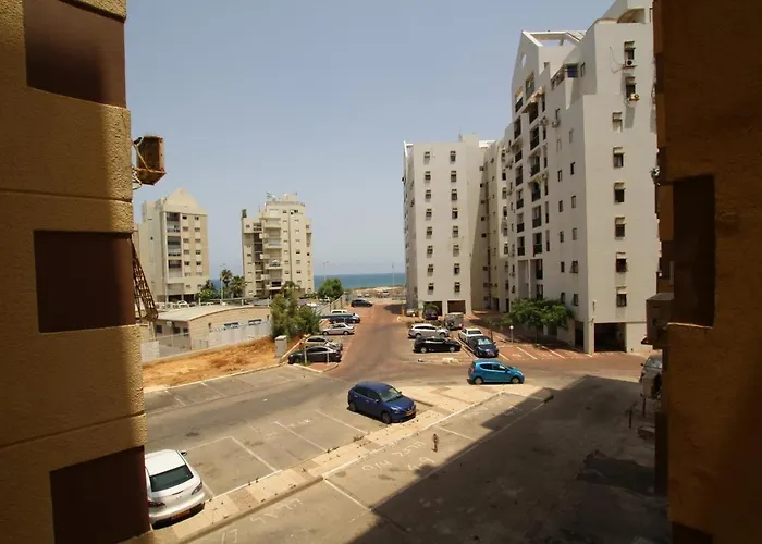 Isramax 3Br Apartment Near The Sea.