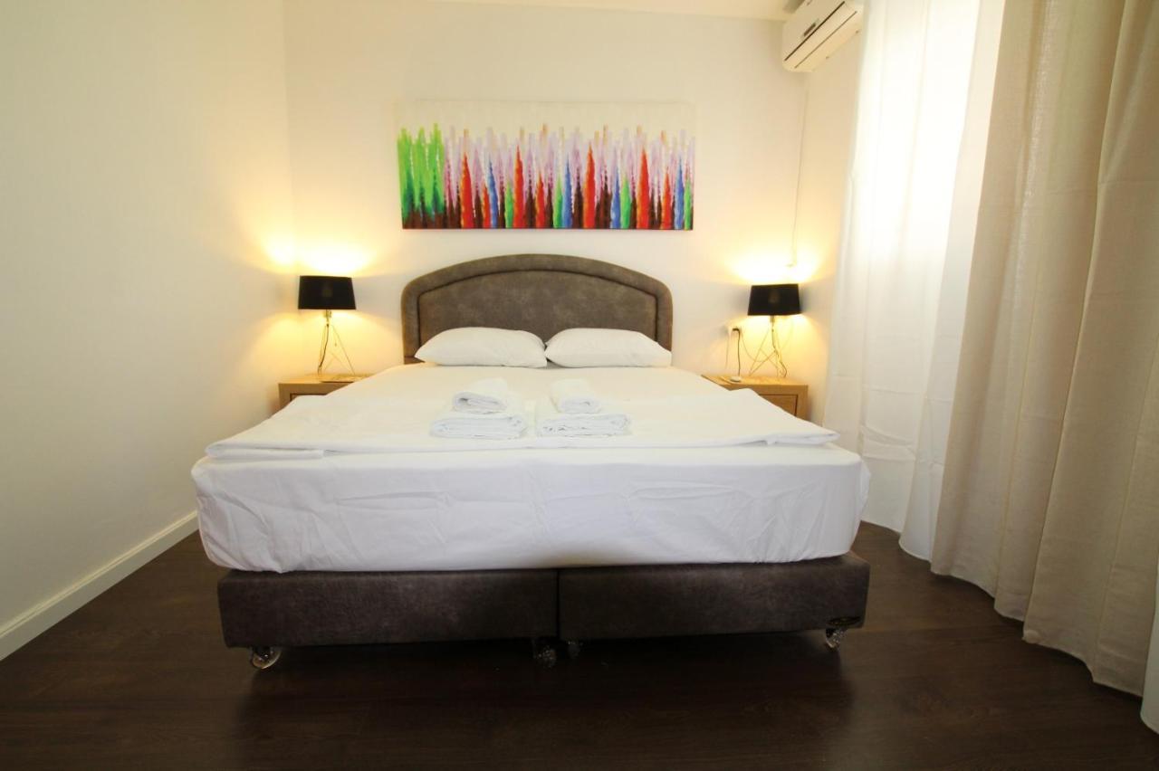 Isramax 3br Near The Sea. Appartement Bat Yam